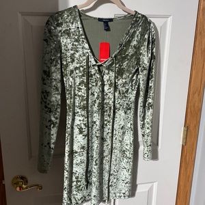 NEW WITH TAGS- velvet party dress